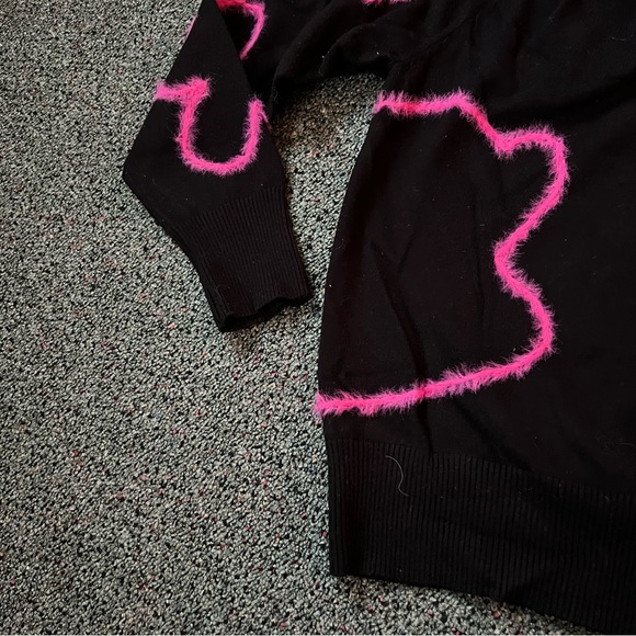 Modest Black Pink Flower Embroidered Mohair Design Mockneck Long-Sleeve Sweater - Picture 7 of 13